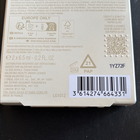 Valentino Lip Gloss Set - Vibrant Pink and Coral - Picture 3 of 3